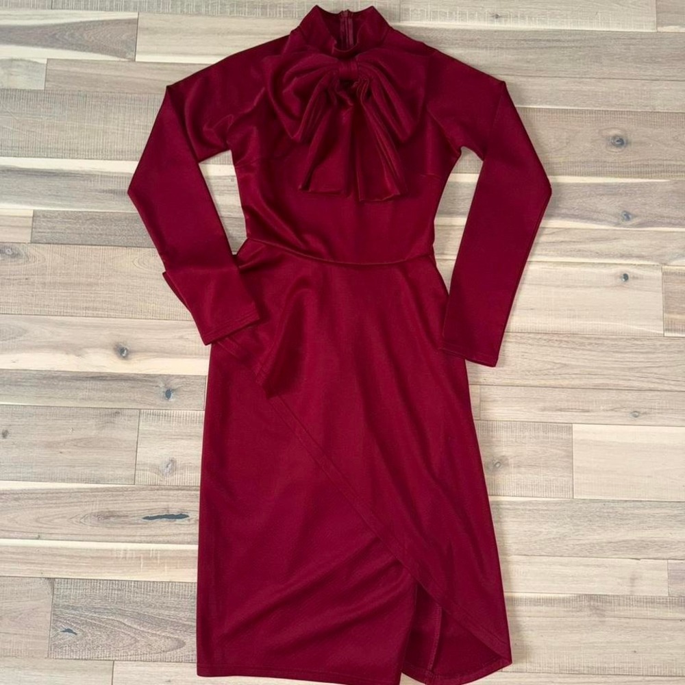 Boutique Burgundy bodycon dress with bow detail sz XS #bodycon
